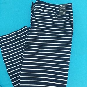 NEVER WORN Nautical theme crop pant